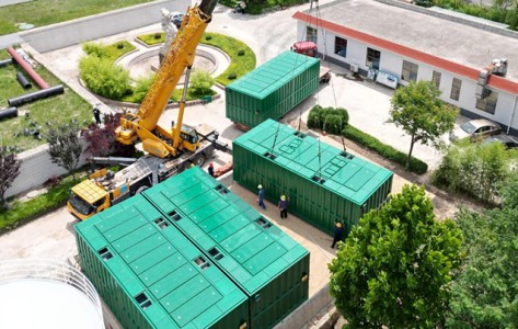 2023年7月21日華通科技標準化裝備吊裝交付助力上實寒亭水廠水質(zhì)提升